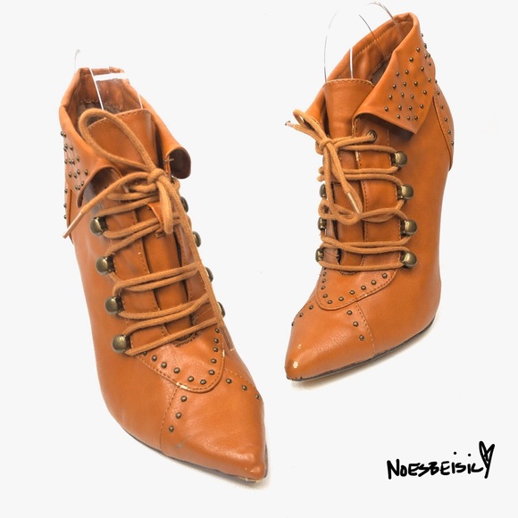 FRH Lace Up Heels - Picture 4 of 7